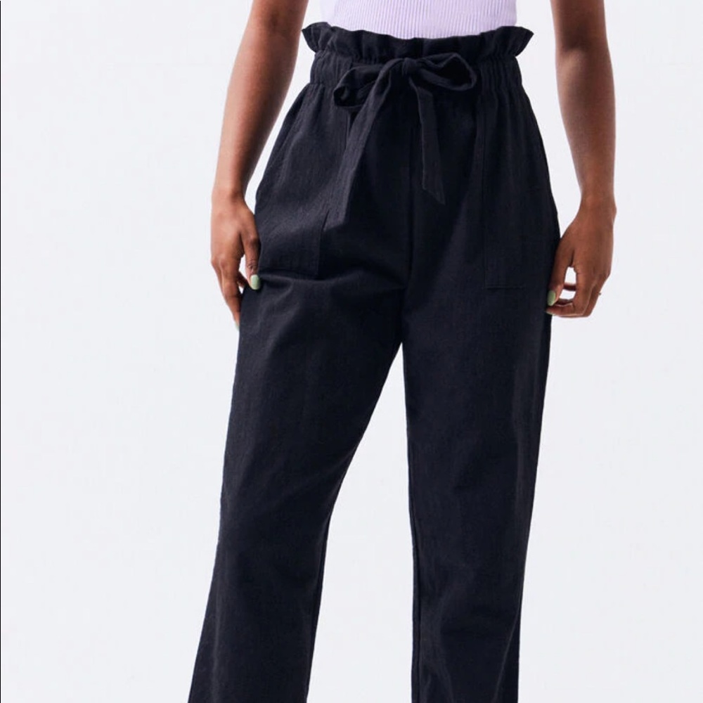 Kendall & Kylie Paperbag Waist Pants